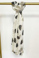 The-Aztec---Animal-Heart-Scarf-Beige.jpg