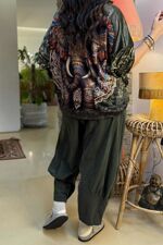 The-Elephant-Stretch-Velour-Sweatshirt-Beige-Olive-2.jpg