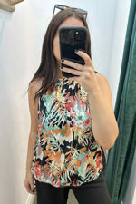 The-Halter-Neck-Slinky-Top-Contrast-Leaf1.jpg