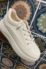trainer1-1.jpg