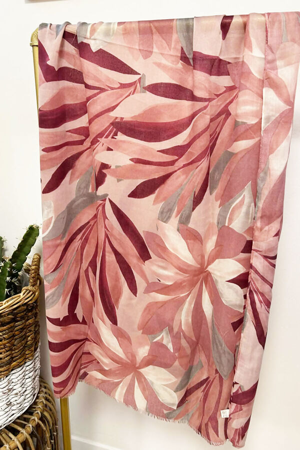 The-Abstract-Leaf---Petal-Scarf-Pinks.jpg