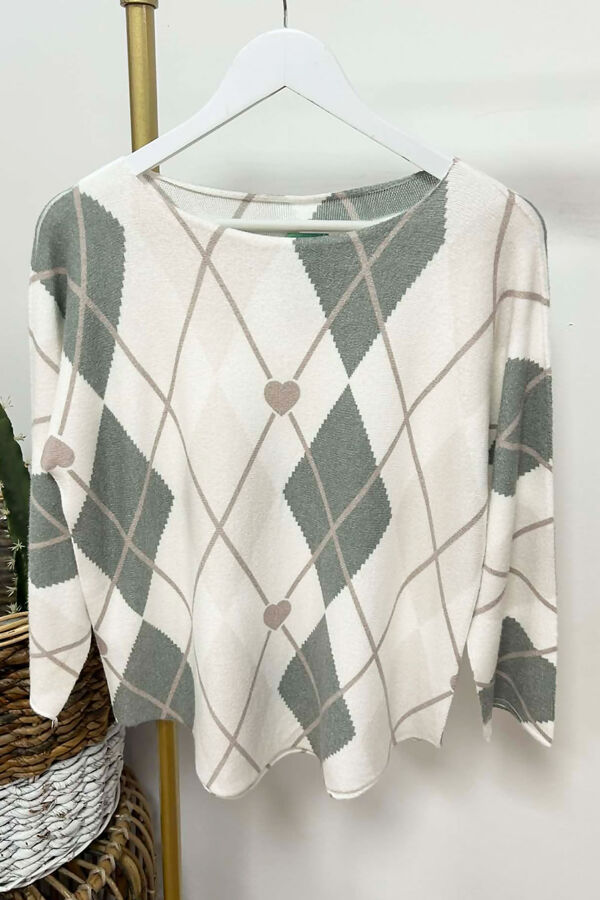 The-Argyle-Heart-Knit-Beige---Khaki.jpg