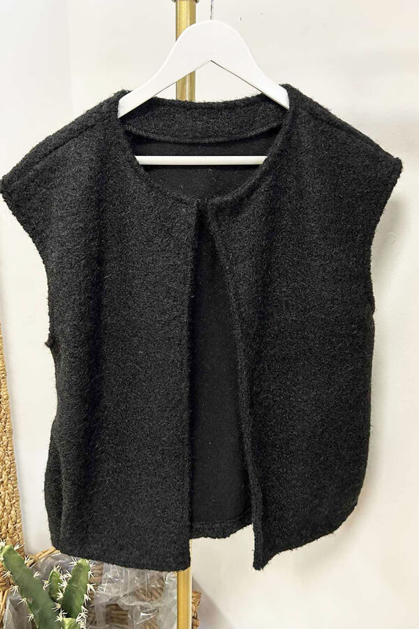 The-Boucle-Gilet-Black.jpg