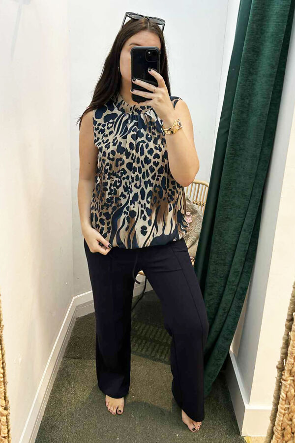 The-Bubble-Hem-Leopard-Print-Top-Navy.jpg