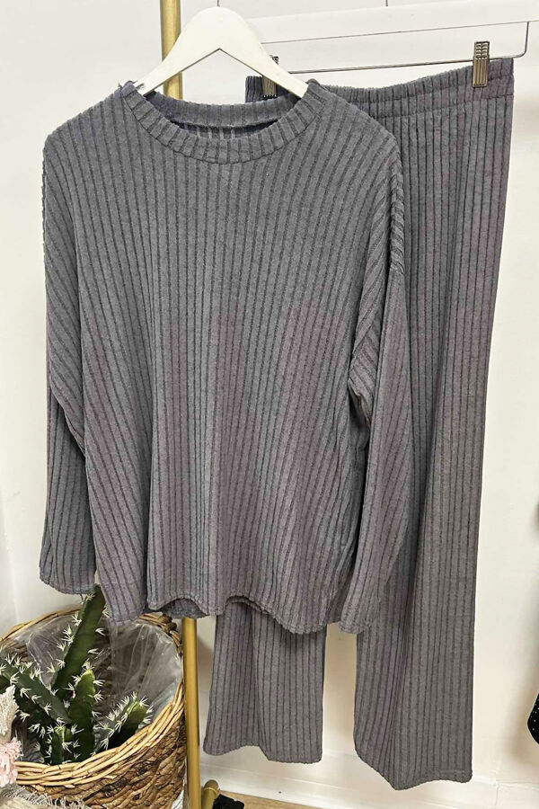 The-Ruby-Ribbed-Lounge-Set-Dark-Grey.jpg