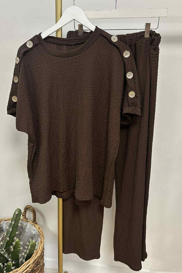 The-Textured-Gold-Button-Trim-Set-Brown.jpg