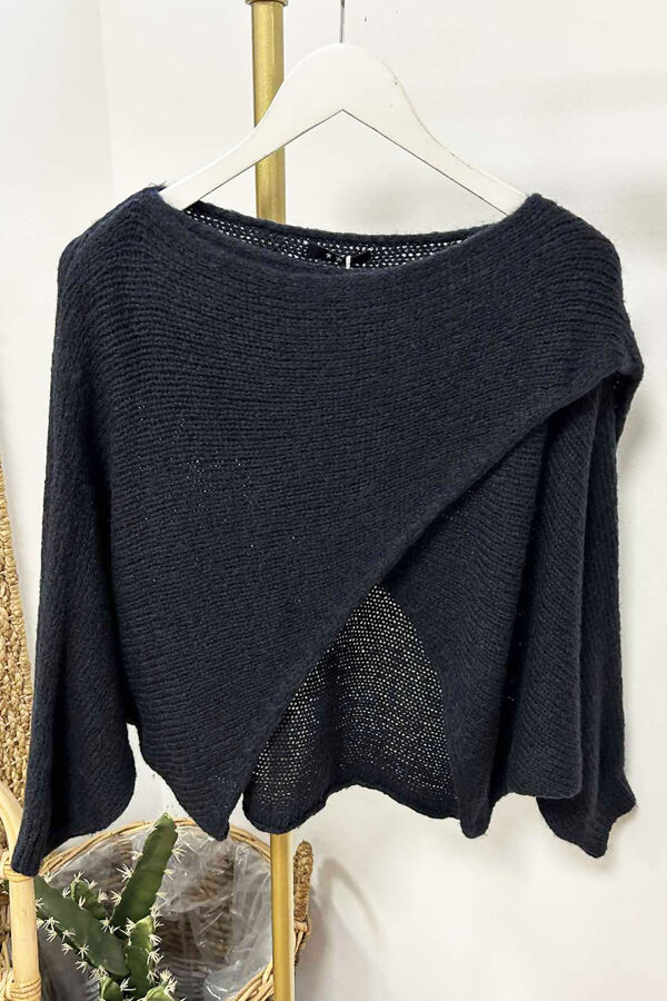 The-Wraparoo-Knit-Navy.jpg