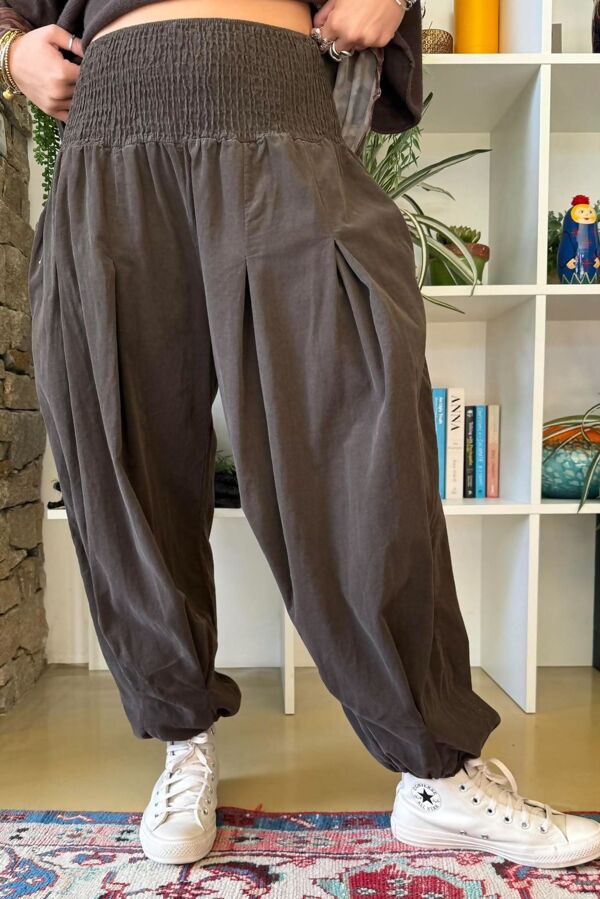 basso-baby-cord-shirring-genie-pant-coffee-bean5.jpg