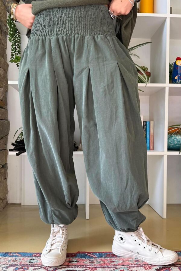 basso-baby-cord-shirring-genie-pant-khaki3.jpg