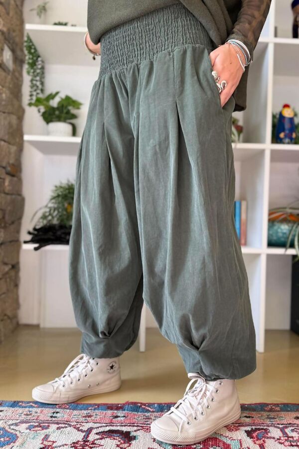 basso-baby-cord-shirring-genie-pant-khaki4.jpg